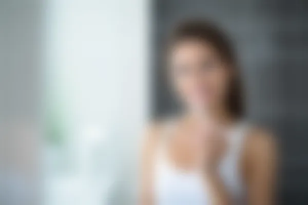 补牙和补牙洞到底是同一种治疗方法吗？揭示它们之间的区别与联系。