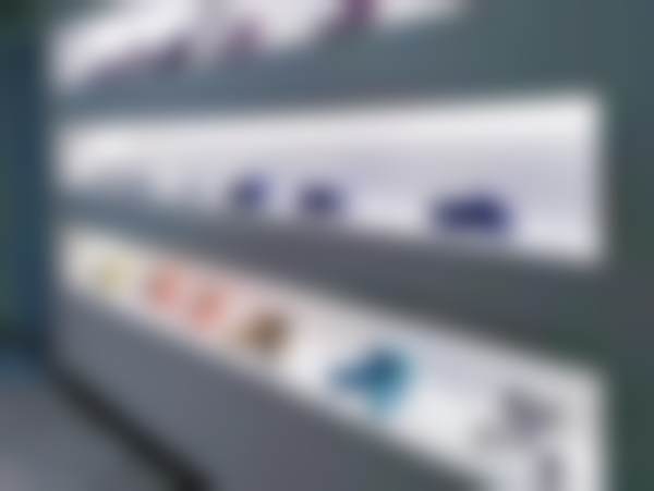 {北京黄寺医疗美容门诊部袁渊擅长眼整形等项目，他风格自然且有十余年整形手术经验 