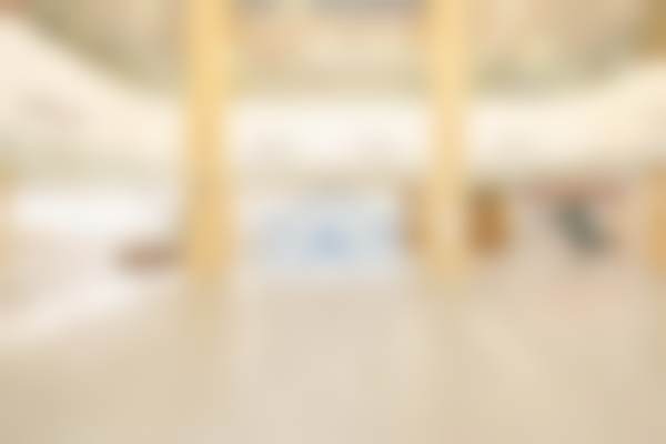 {重庆松山医院医学美容科李新医生咋样？30年经验搞定泌尿男科难题 