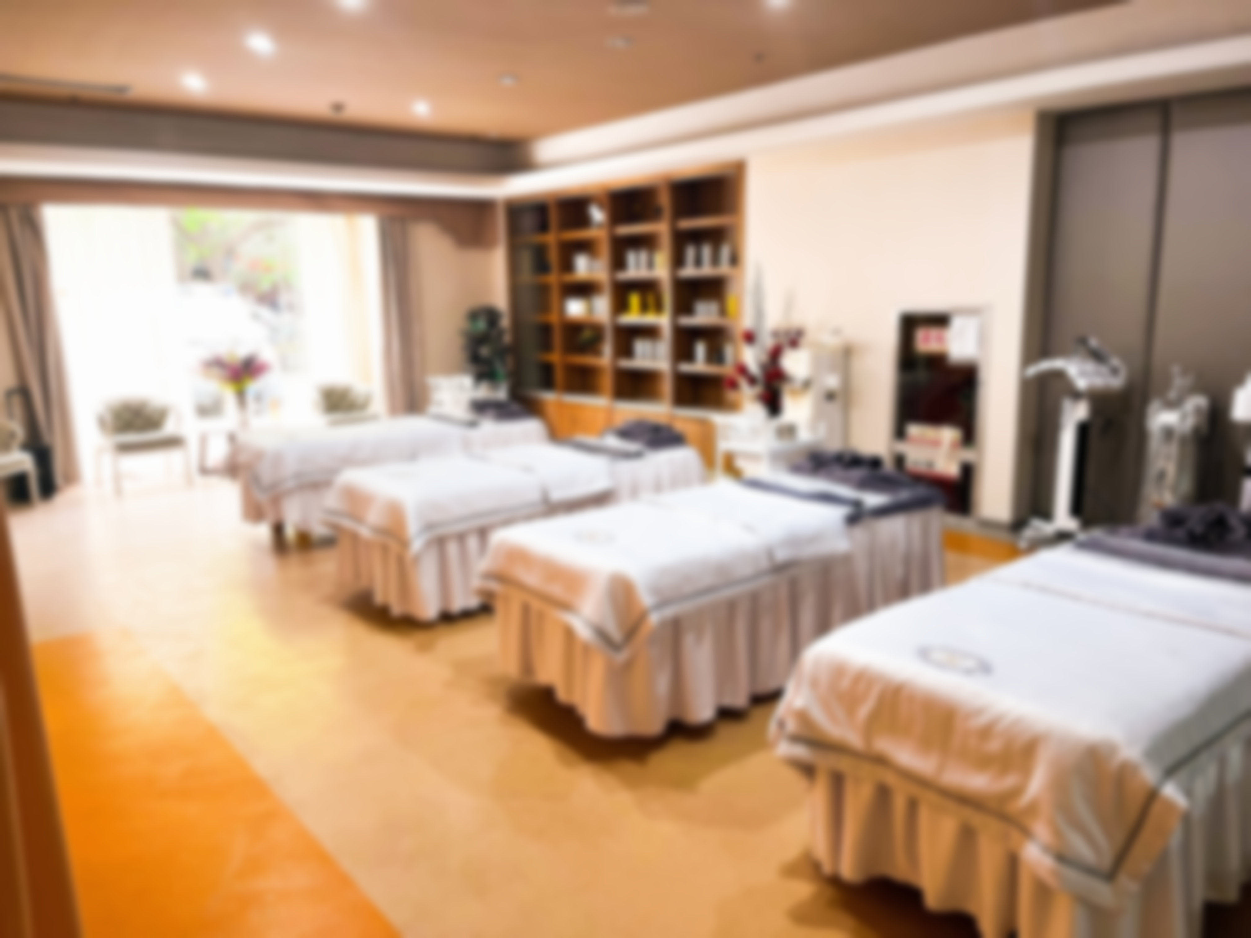 西安碑林慈爱医院陈鸿清的服务态度咋样？